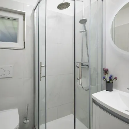 Nika 1 Apartman *